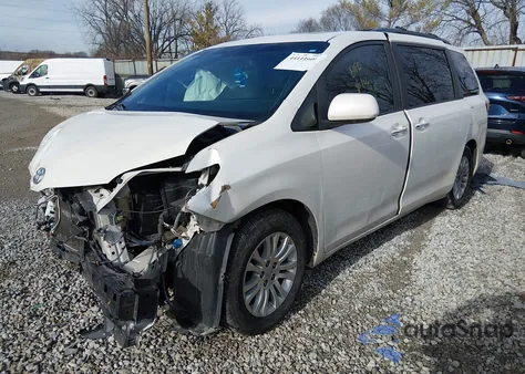 2015 Toyota Sienna Xle Premium 8 Passenger из США, поврежденный, VIN 5TDYK3DCXFS594010